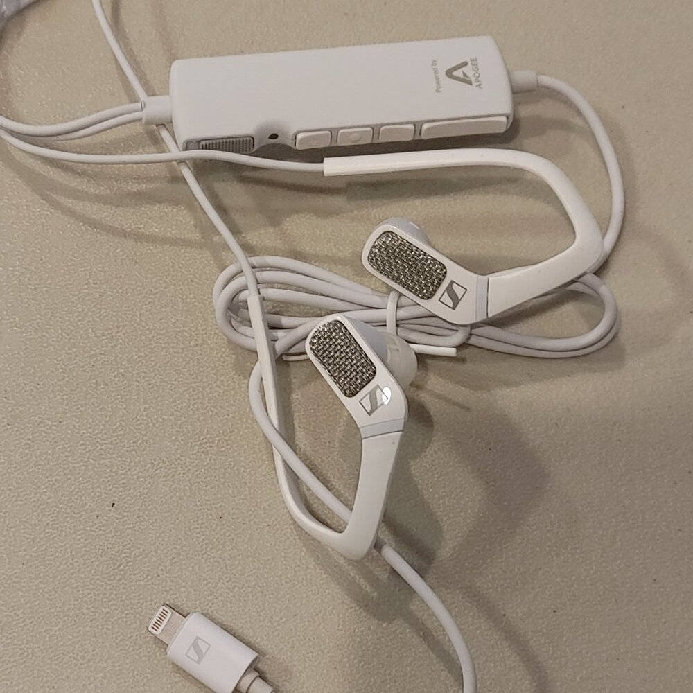 Sennheiser AMBEO Smart Headset (iOS) Active Noise Cancellation 3D Sound
